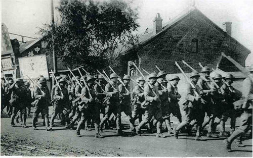 图01:***军队发动九一八事变